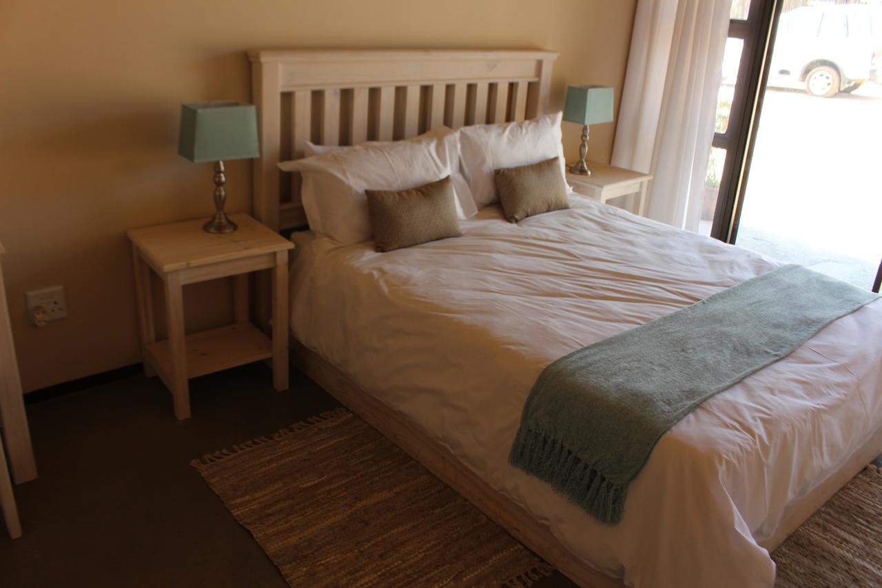 The Overnight B&B Muldersdrift Exterior photo